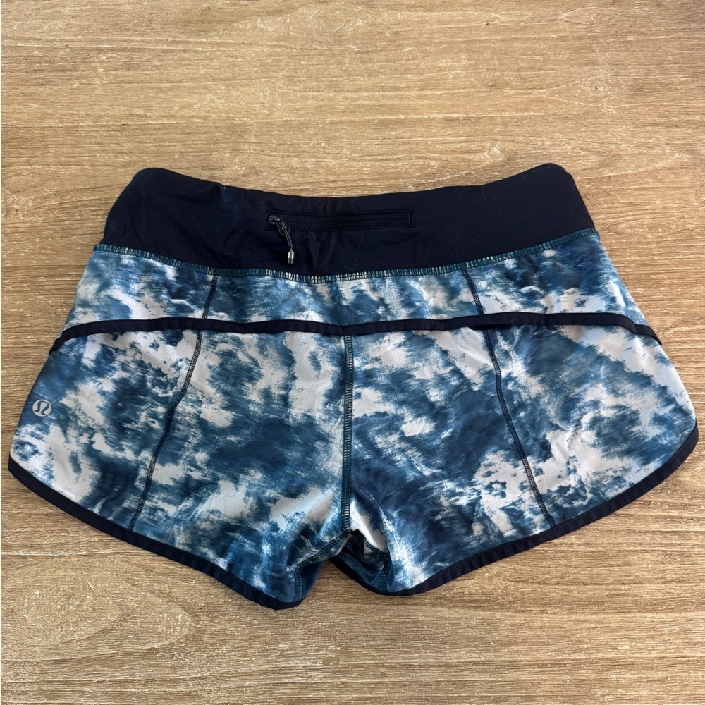 Lululemon Women’s Speed up shorts size 4